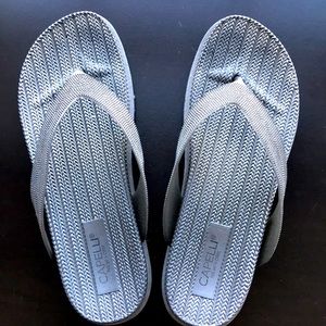 Womens silver flip flops, hardly worn